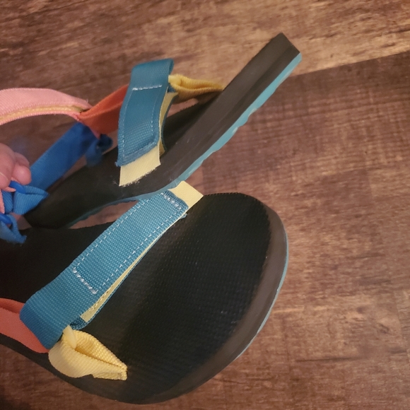 Teva Original Universal Sandals Size 8 and 10 - Picture 7 of 7